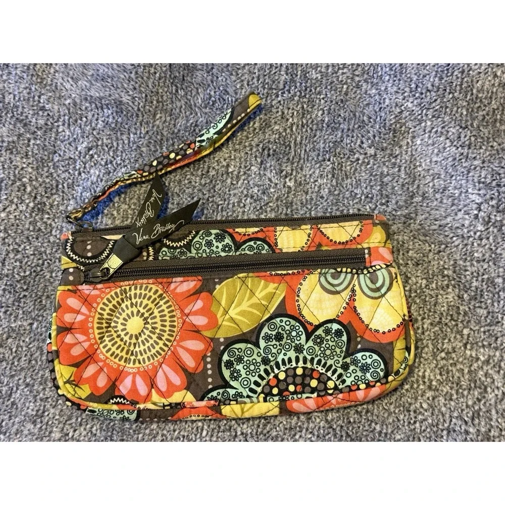 Retired Vera Bradley‎ Flower Shower Wristlet Wallet
